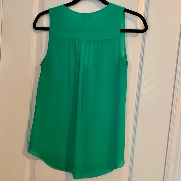 Aritzia Babaton silk sleeveless top XS green - Picture 2 of 4